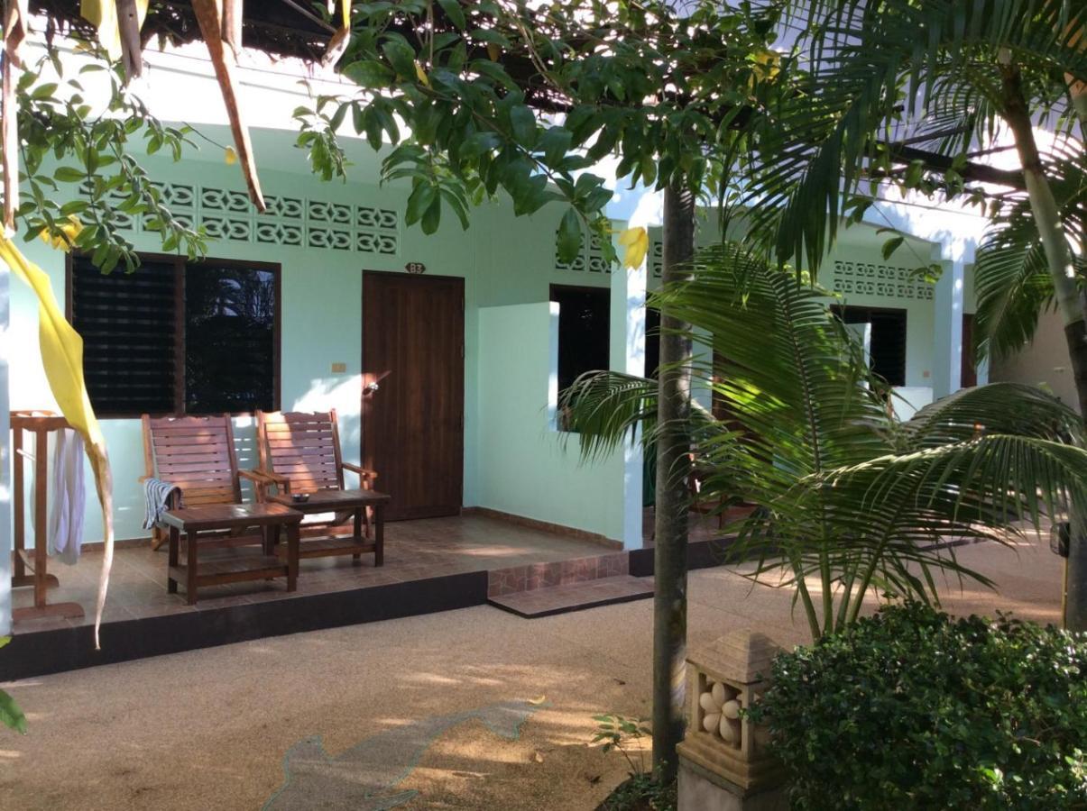 Cousin Resort Khao Lak Exterior foto